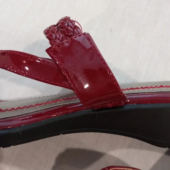 Sandals - Picture 9 of 12